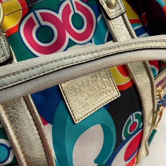 Coach Poppy Tote - Picture 10 of 16